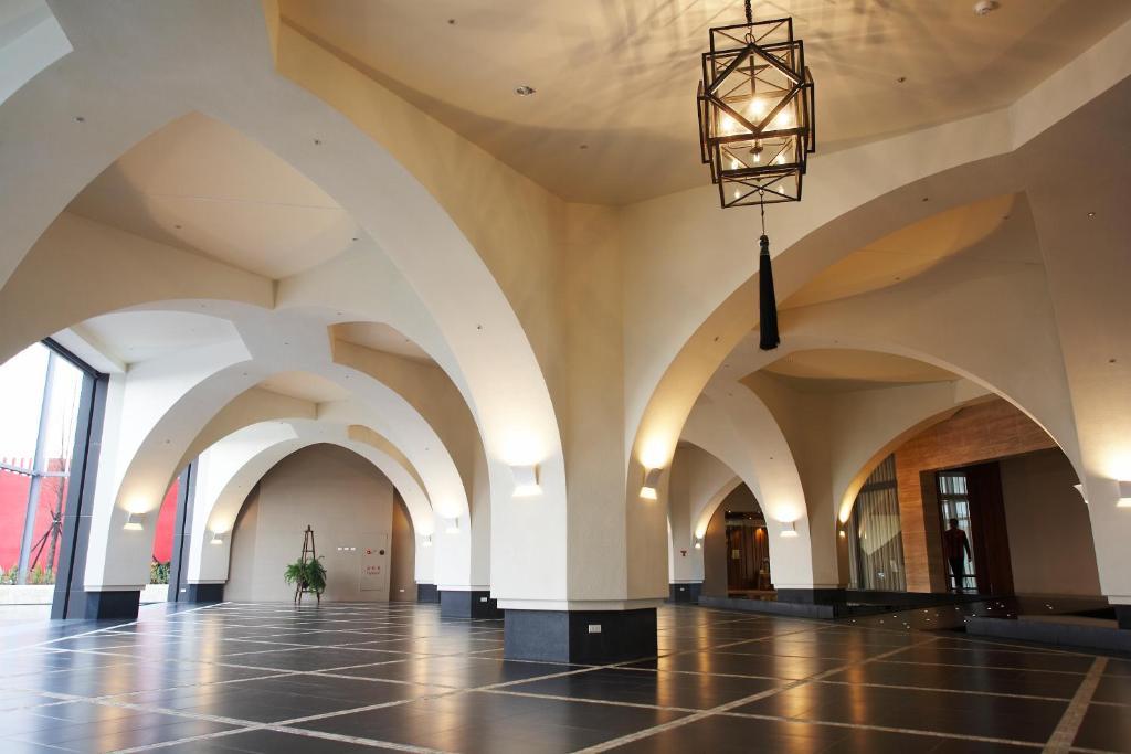 South Garden Hotels And Resorts Таоюань Экстерьер фото