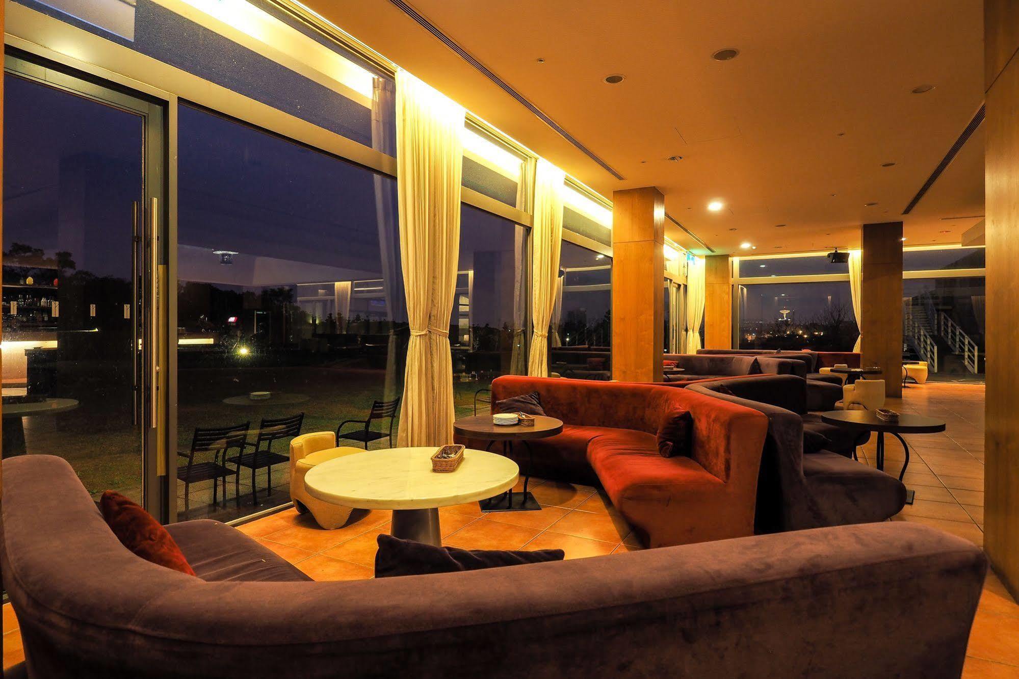 South Garden Hotels And Resorts Таоюань Экстерьер фото